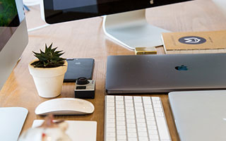 高光时刻：Tarzan赵信化身闪光，迅猛攻势三比一战胜NIP