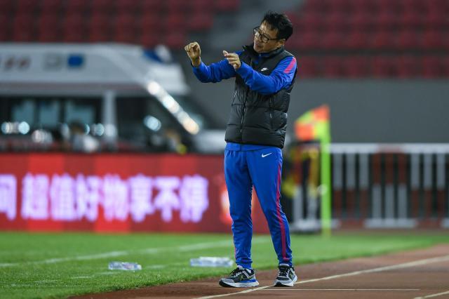 开云体育官网-【全景】德比前夜，大连上海没有硝烟