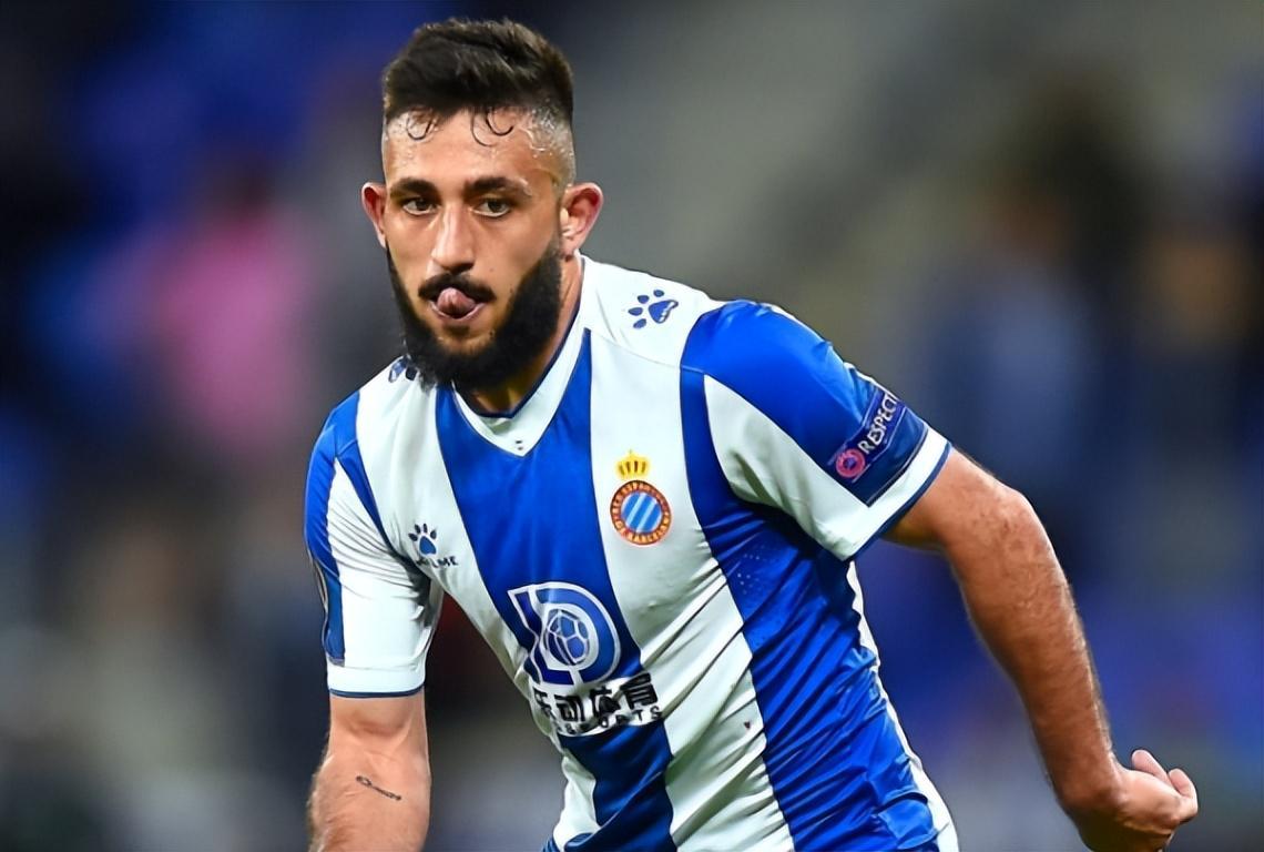 开云体育-鲁能本赛季前腰位置三大主力人选预测，依木兰意外领衔，值得期待