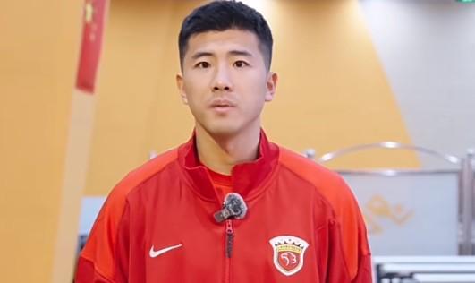 开云体育官网-新赛季转战B队，李圣龙：希望把经验传授给年轻队员